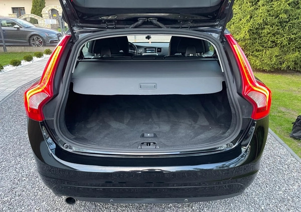 Volvo V60 cena 36900 przebieg: 258408, rok produkcji 2014 z Żuromin małe 67
